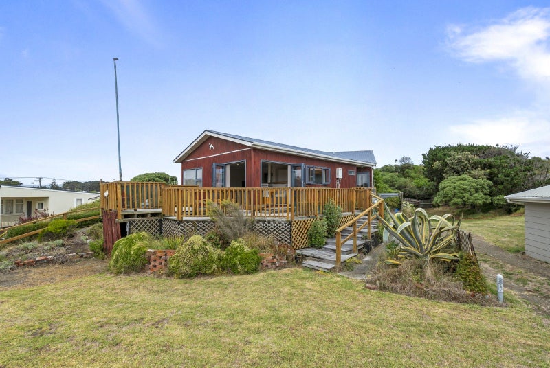 4 Trafalgar Street, Foxton Beach, Foxton - Carousel 1