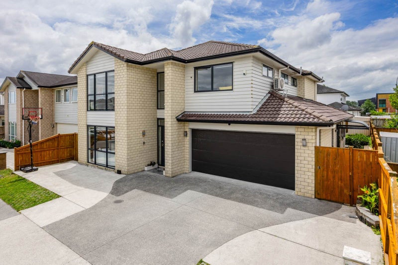 3 Castlederg Drive, Flat Bush, Auckland - Carousel 2