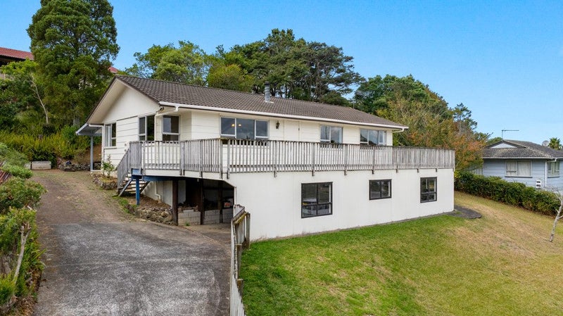 75 Salamanca Road, Sunnynook, Auckland - Carousel 2