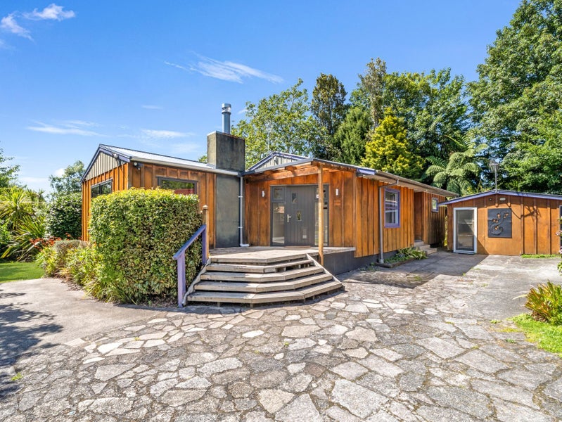 404 Sunset Road, Sunnybrook, Rotorua - Carousel 2