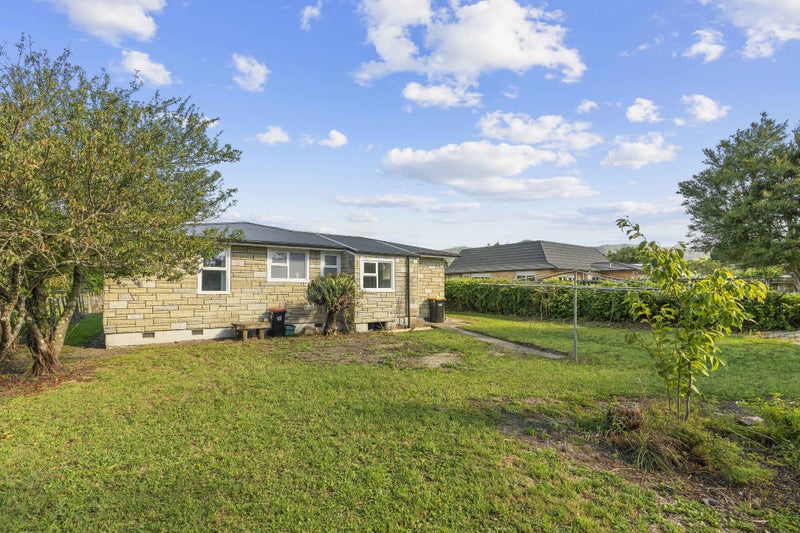 7 Donald Street, Featherston, Featherston - Carousel 2