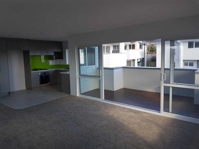 4A Binsted Road, New Lynn, Auckland - Carousel 2
