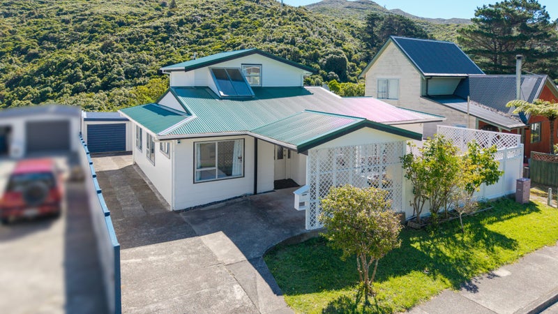 50 Hazlewood Avenue, Karori, Wellington - Carousel 2