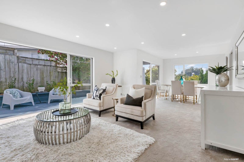 16 Troy Place, Glendowie, Auckland - Carousel 2