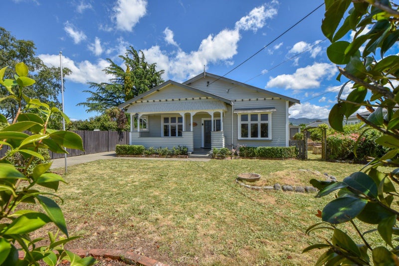 12 Garrison Street, Carterton - Carousel 1
