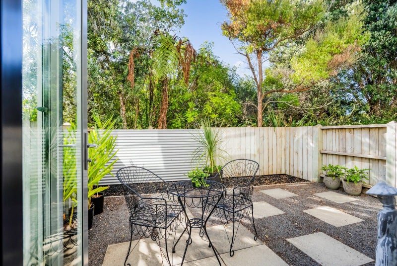 10/38 Maratahu Street, Westown, New Plymouth - Carousel 2