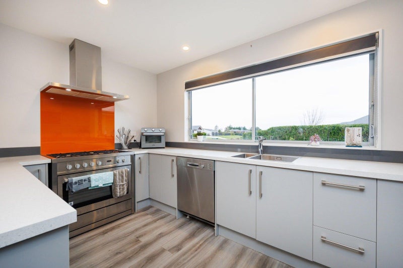 31 Wapiti Avenue, Feilding, Feilding - Carousel 2
