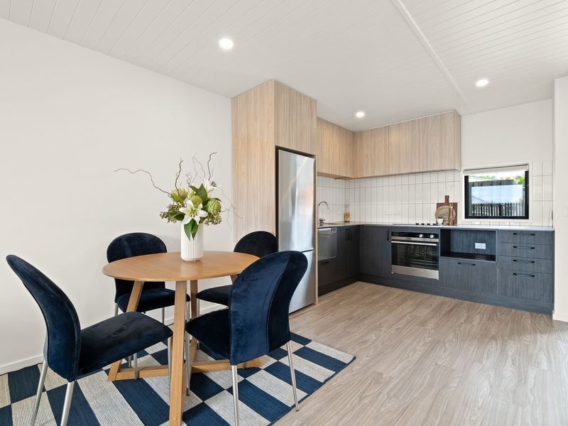 44 David Street, Caversham, Dunedin - Carousel 1