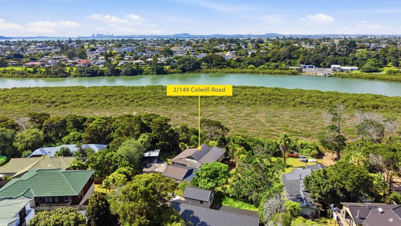 2/149 Colwill Road, Massey, Auckland - Carousel 1