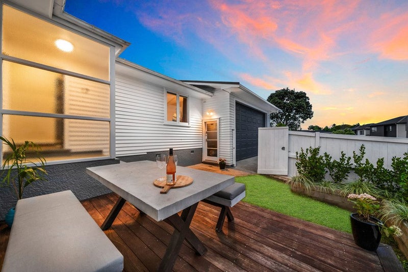 17 Union Road, Howick, Manukau City, Auckland - Carousel 1