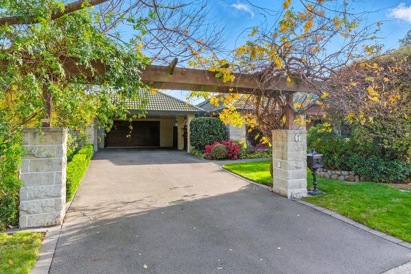 7 Maple Lane, Waikanae, Waikanae - Carousel 2