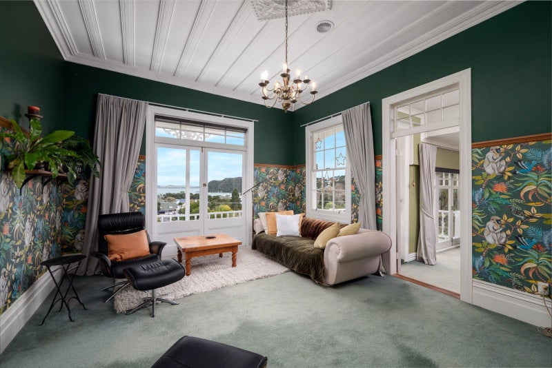 9 Robertson Street, Russell, Russell - Carousel 2