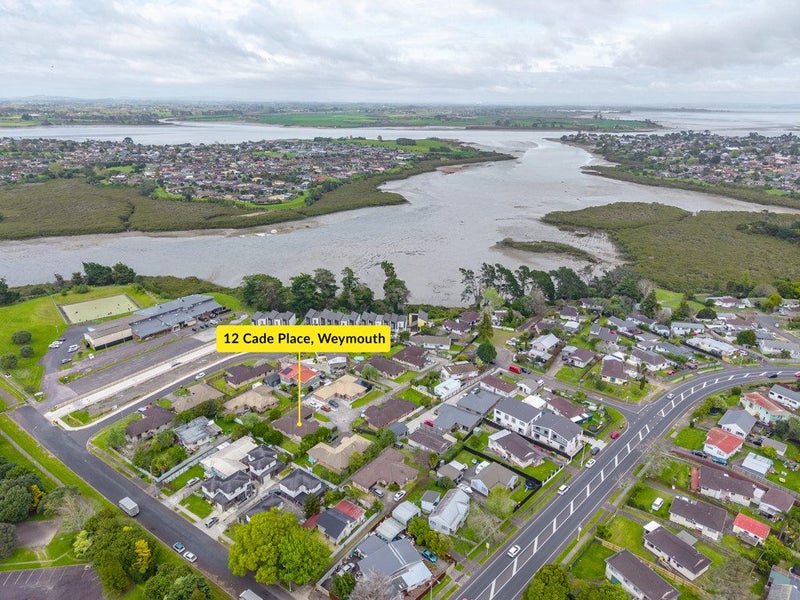 12 Cade Place, Weymouth, Auckland - Carousel 27