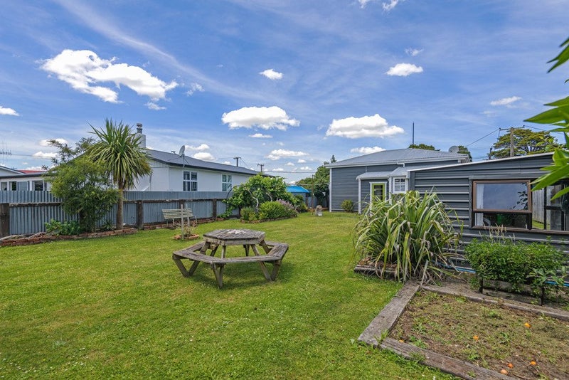 58 MONMOUTH ST, Feilding, FEILDING - Carousel 12