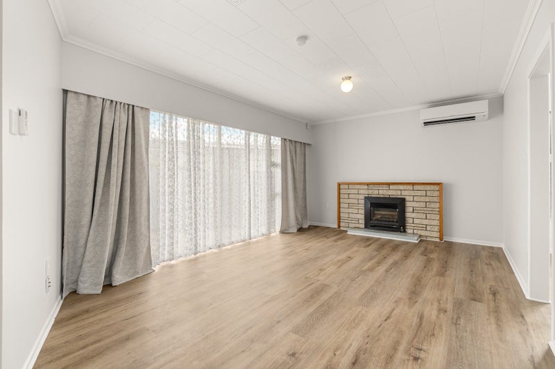 30 Joanna Place, Deanwell, Hamilton - Carousel 2