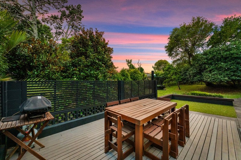 11 Waters Place, New Lynn, Auckland - Carousel 2