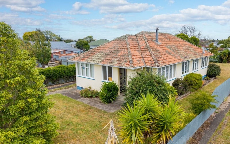 18 Christian Street, Dannevirke - Carousel 18