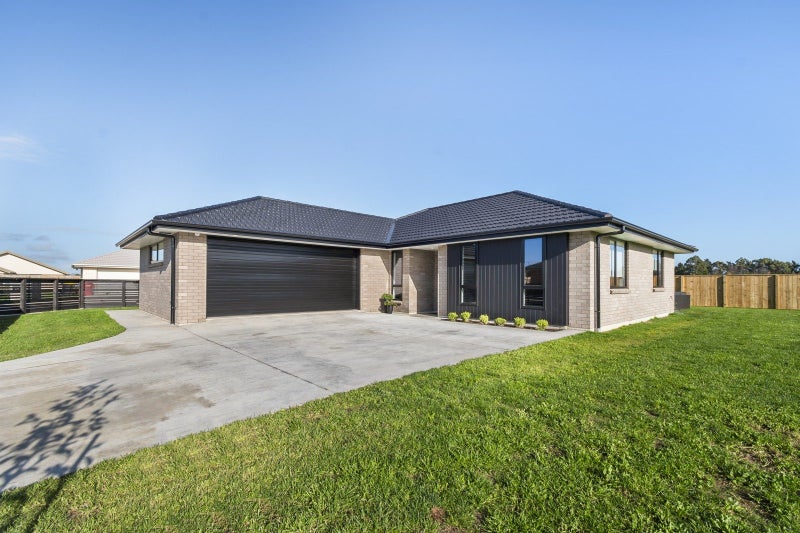 14A Turoa Street, Feilding, Feilding - Carousel 1