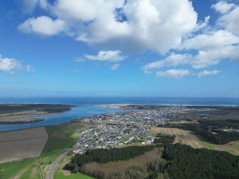 1 Seabury Avenue, Foxton Beach, Foxton - Carousel 34