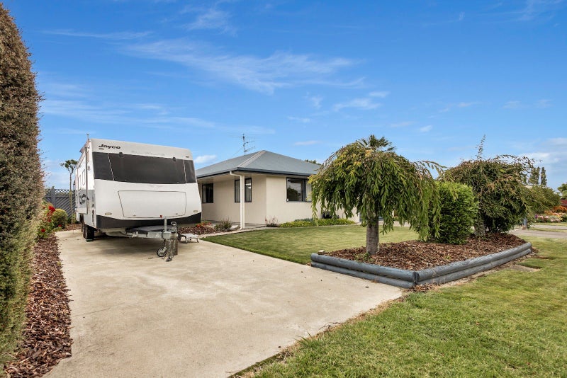 6 Wharepapa Grove, Motueka - Carousel 1