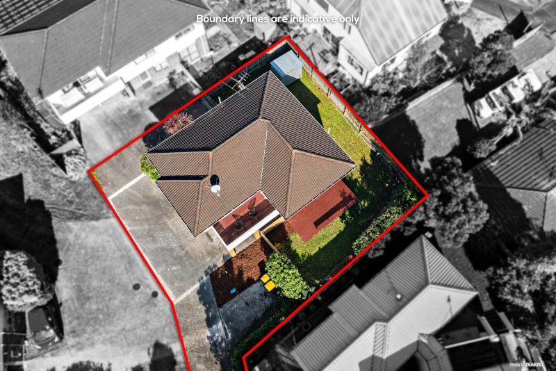 1/9 Delisle Place, Windsor Park, Auckland - Carousel 16