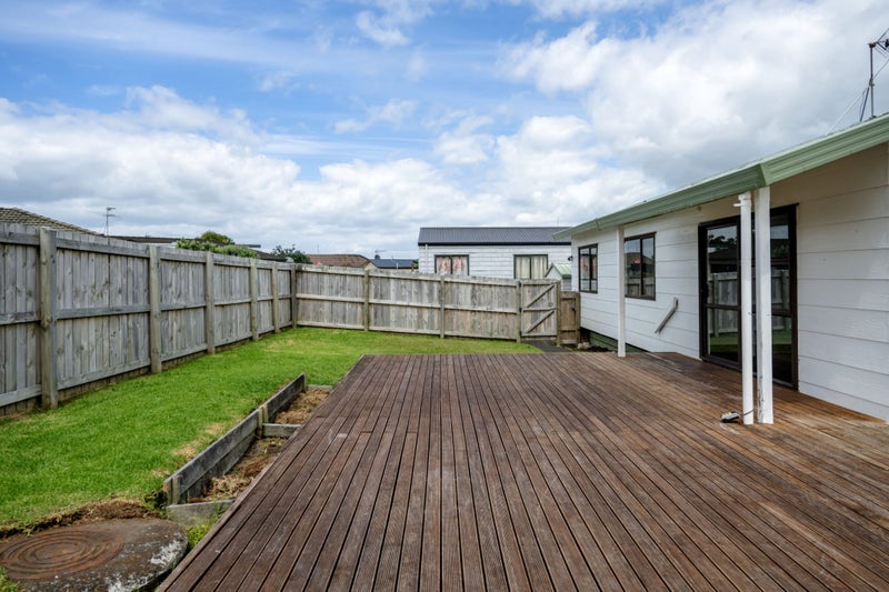 3A Nerissa Place, Randwick Park, Auckland - Carousel 2