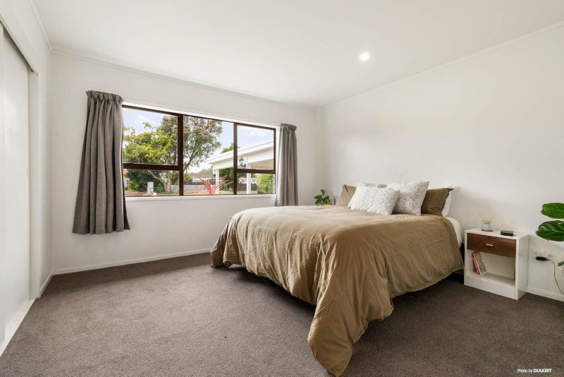 112 Racecourse Road, Waiuku, Waiuku - Carousel 12