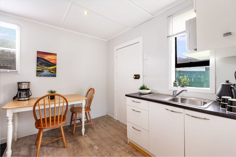 51 Russell Road, Wainuiomata, Lower Hutt - Carousel 29