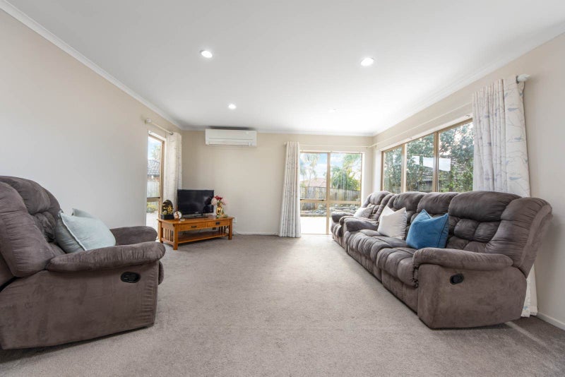 6 Stornaway Drive, Flat Bush, Auckland - Carousel 2