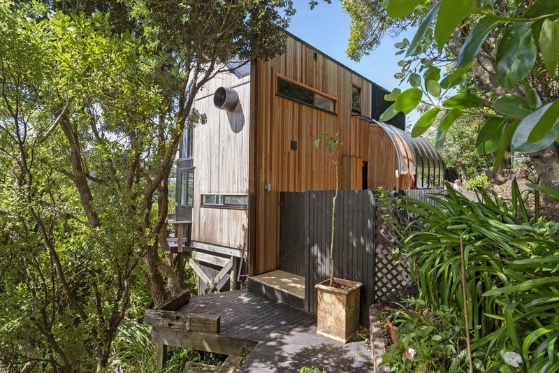 214 Barnard Street, Wadestown, Wellington - Carousel 1