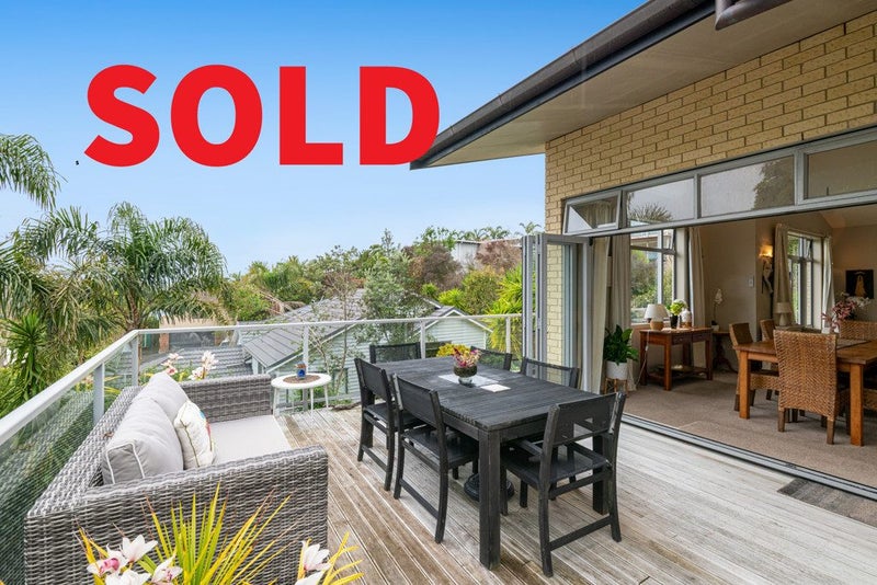 5 Palm Cove, Arkles Bay, Whangaparaoa - Carousel 1