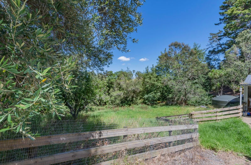 110 Attwood Road, Paremoremo, Auckland - Carousel 23