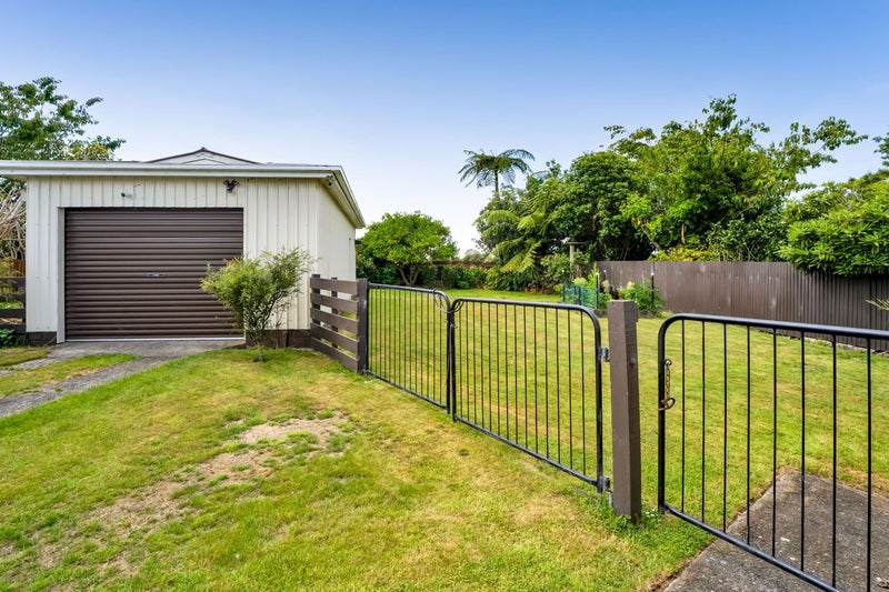 4 Fitzgerald Avenue, Kaponga, Hāwera - Carousel 21