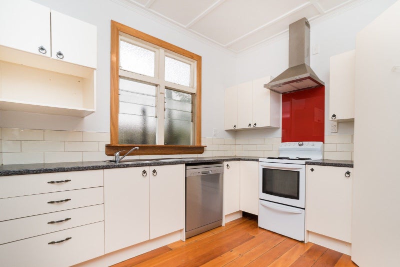 4 Rainforth Street, Roslyn, Palmerston North - Carousel 2