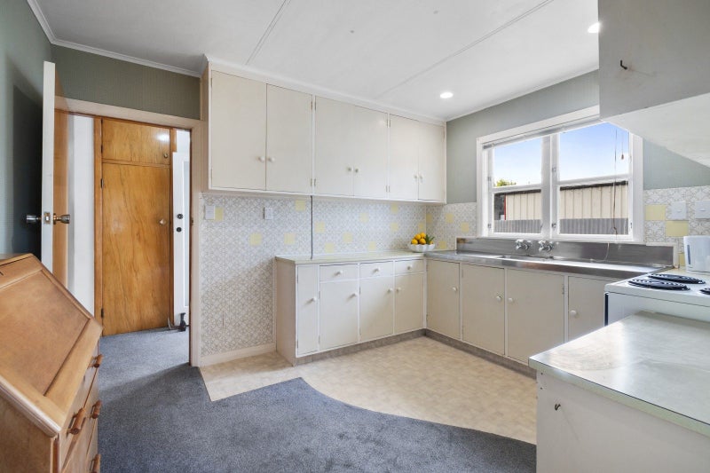 18 Fairview Avenue, Feilding, Feilding - Carousel 2