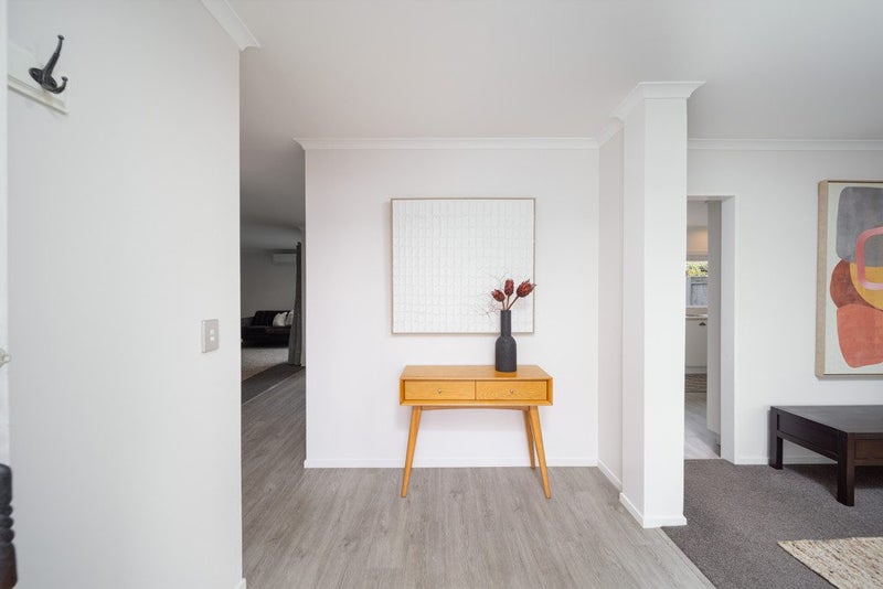 4 Gracefield Place, Huntington, Hamilton - Carousel 2