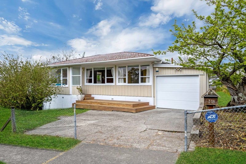 1/11 Brandon Road, Glen Eden, Auckland - Carousel 1