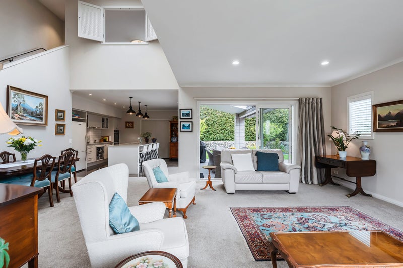 12 Coprosma Crescent, Waipahihi, Taupo - Carousel 2