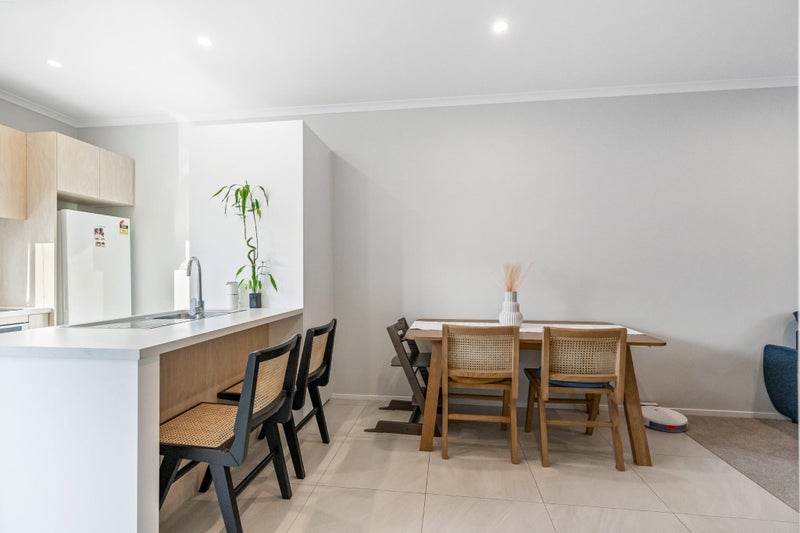 75 Roundel Crescent, Whenuapai, Auckland - Carousel 2