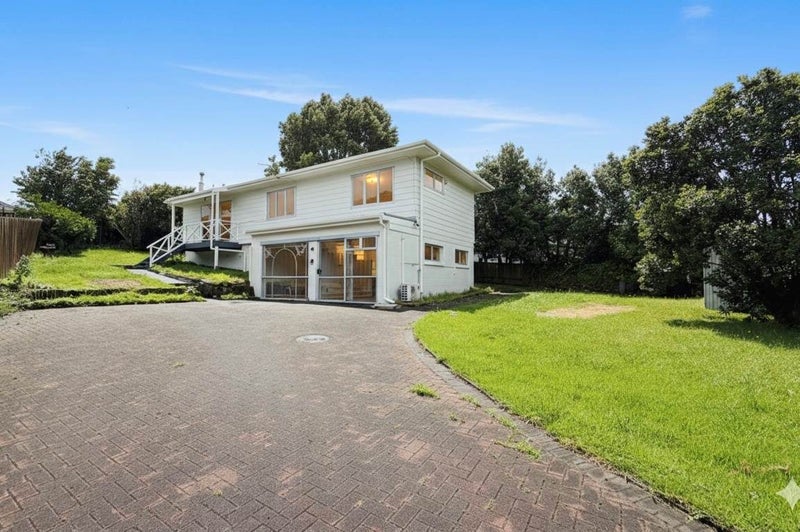 20 Charntay Avenue, Clover Park, Auckland - Carousel 1