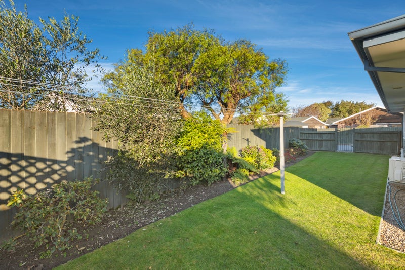 37 Kirsten Place, Parklands, Christchurch - Carousel 24