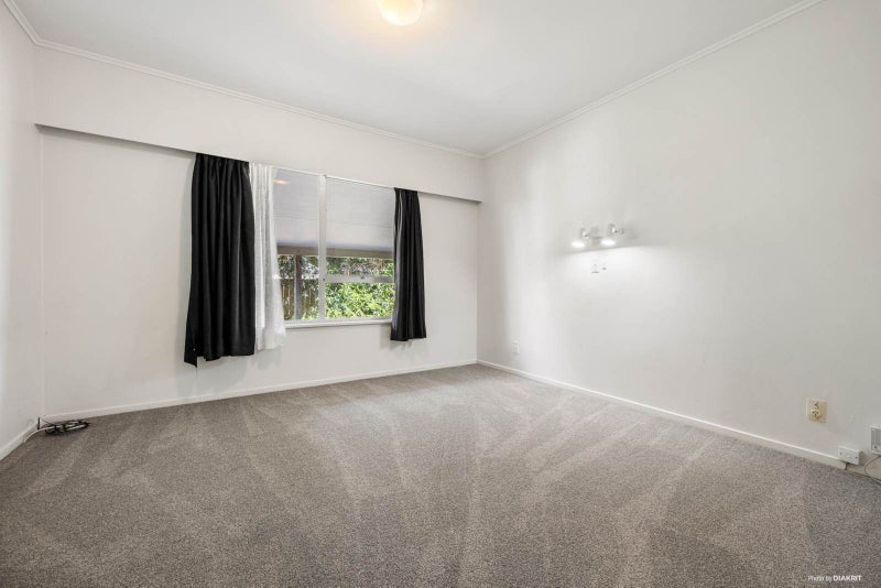 22 Doment Crescent, Orewa, Orewa - Carousel 20