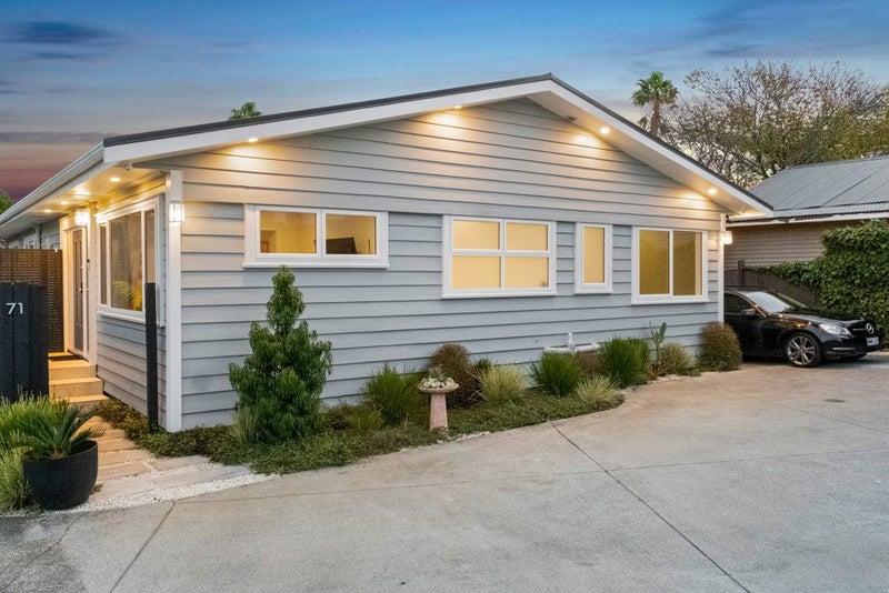 71 Vincent Street, Howick, Auckland - Carousel 1