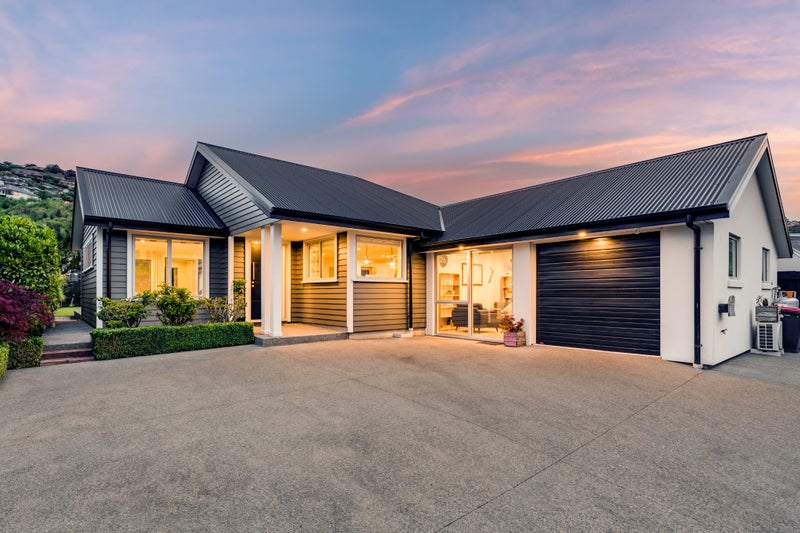 94 Centaurus Road, Huntsbury, Christchurch - Carousel 1