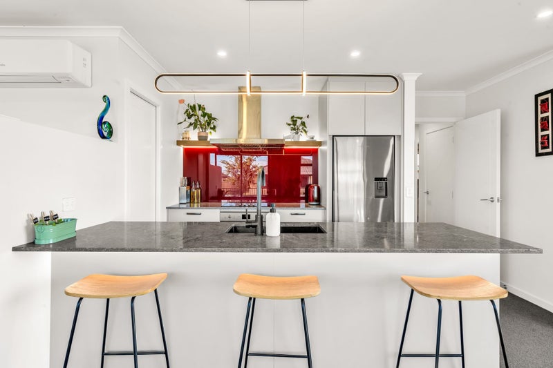 9 Barnes Lane, Richmond, Richmond - Carousel 2