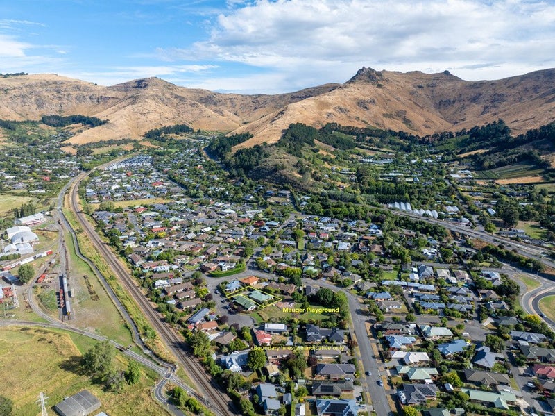 6 Warner Place, Heathcote Valley, Christchurch - Carousel 24