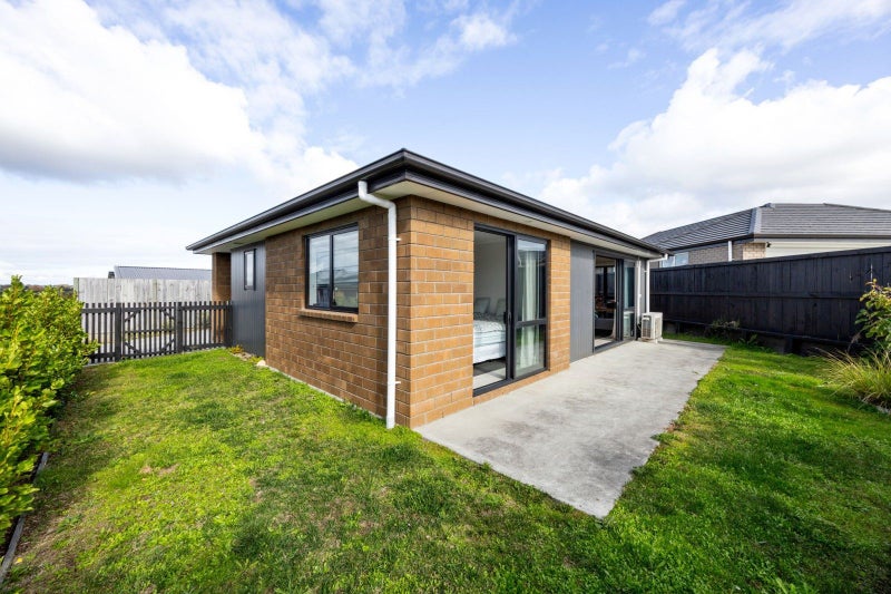 52 Pragma Rise, Rototuna North, Hamilton - Carousel 3