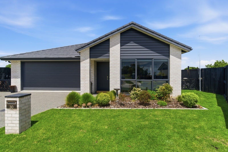 30 Omanga Way, Bethlehem, Tauranga - Carousel 1