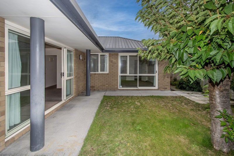 32 Surfers Place, North New Brighton, Christchurch - Carousel 1