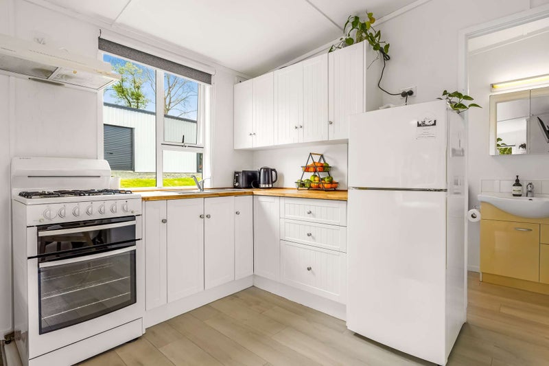 211C Cable Bay Block Road, Cable Bay - Carousel 1